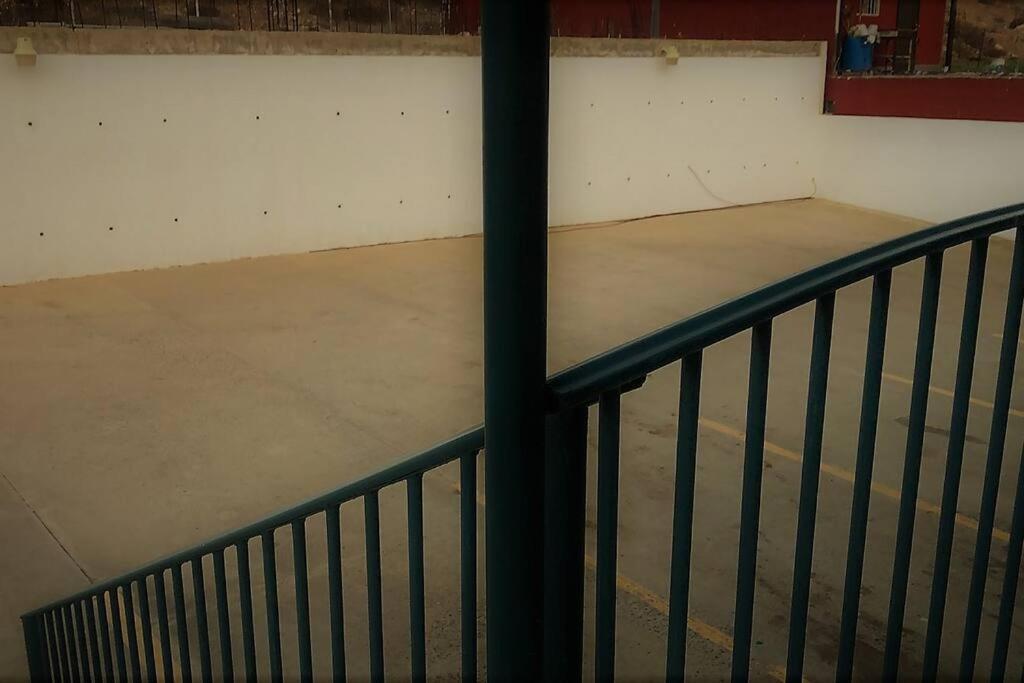 Lovely 1 Bedroom Apartment W/Private Parking Ensenada Exterior foto